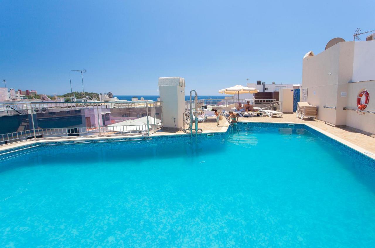 Aparthotel Duquesa Playa Santa Eularia des Riu Exterior photo